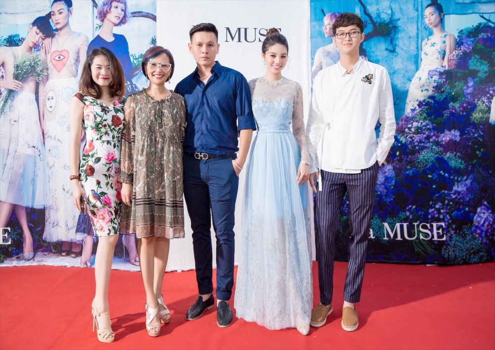 Jolie Nguyễn bất ngờ giản dị, từ bỏ hàng hiệu 4 Jolie Nguyễn bất ngờ giản dị, từ bỏ hàng hiệu 4